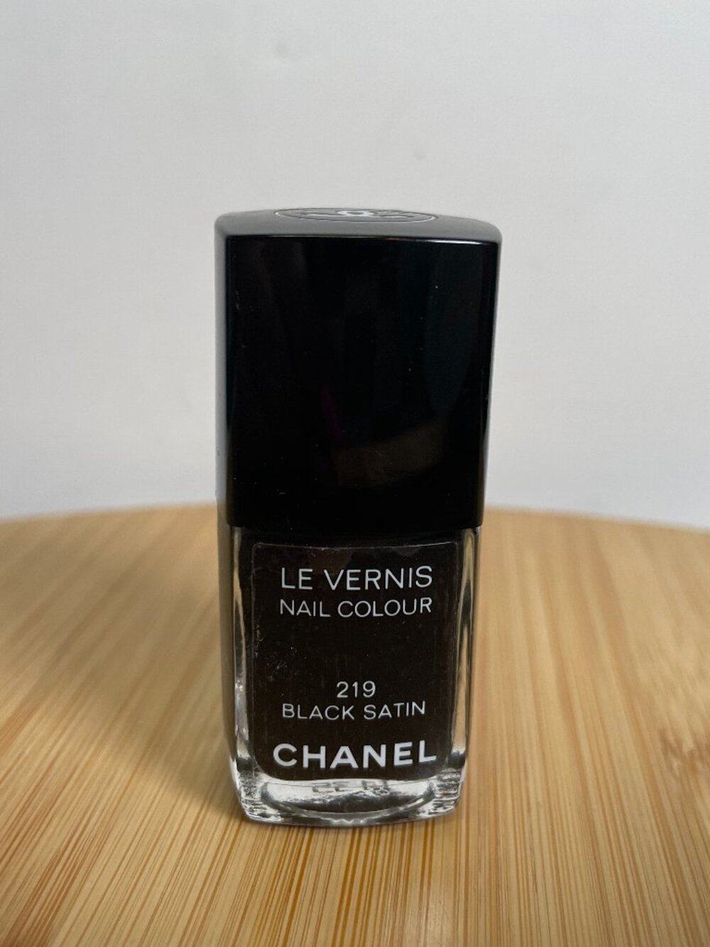 CHANEL Le Vernis Nail Colour Polish 219 Black Satin Shimmer 13 ml Made in USA